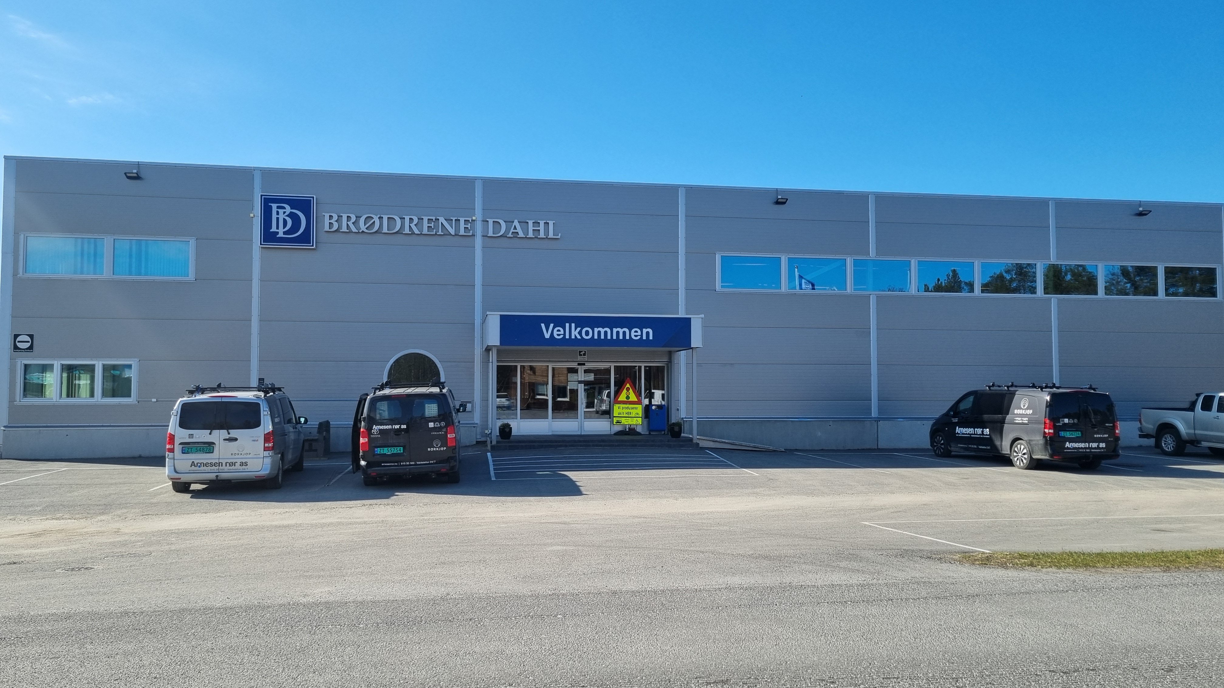 Brodrene Dahl Apningstider () Brodrene Dahl Apningstider