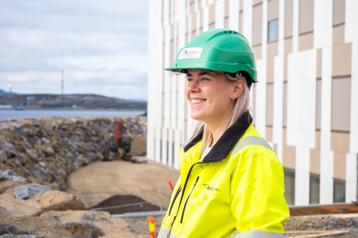 Bilde: Karianne Eriksen jobber med HMS og personal, og har også ansvar for markedsføring. Foto: SmartDok