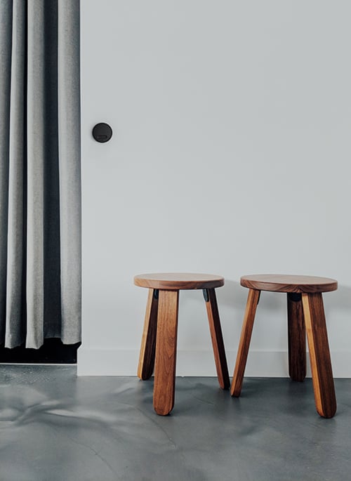 LK Arc finnes både i svart og hvit utførelse